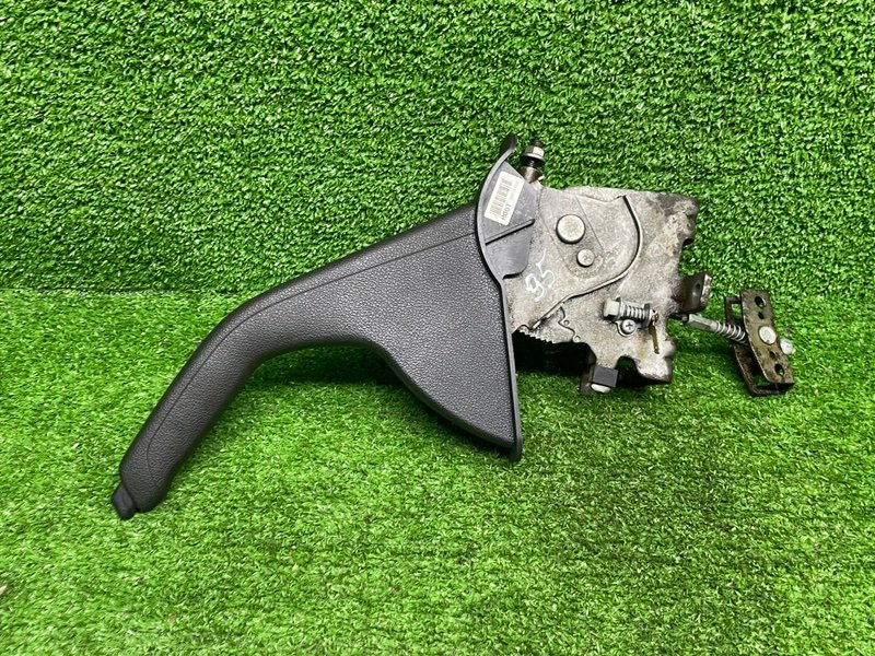 Рычаг стояночного тормоза, 500 рублей, Москва