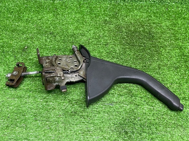 Рычаг стояночного тормоза, 500 рублей, Москва