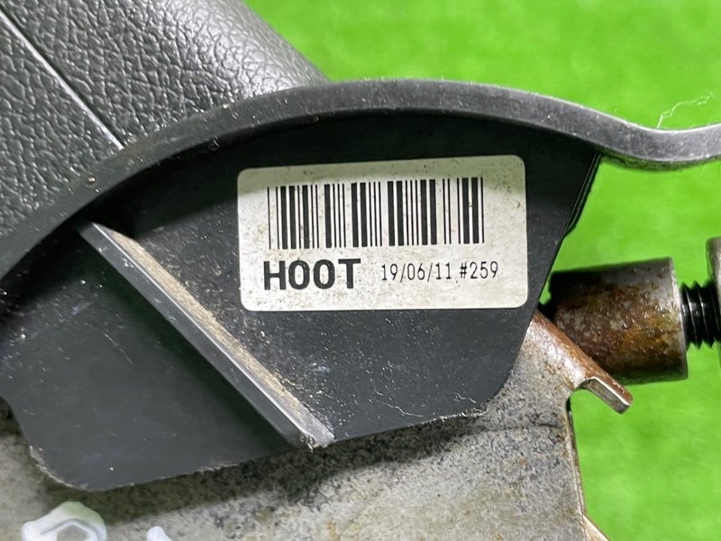 Рычаг стояночного тормоза, 500 рублей, Москва