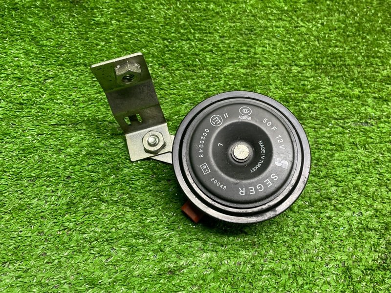 Звуковой сигнал, 800 рублей, Москва