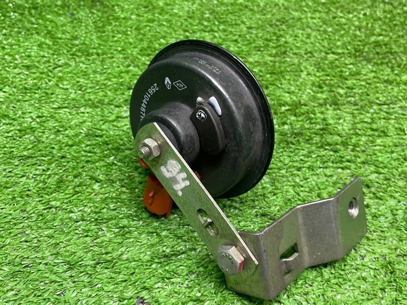 Звуковой сигнал, 800 рублей, Москва