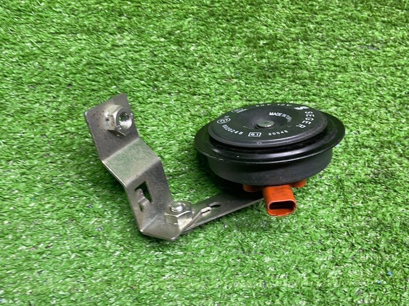 Звуковой сигнал, 800 рублей, Москва