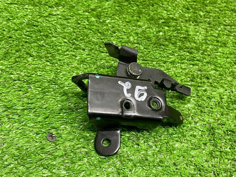 Ответная часть замка багажника, Москва