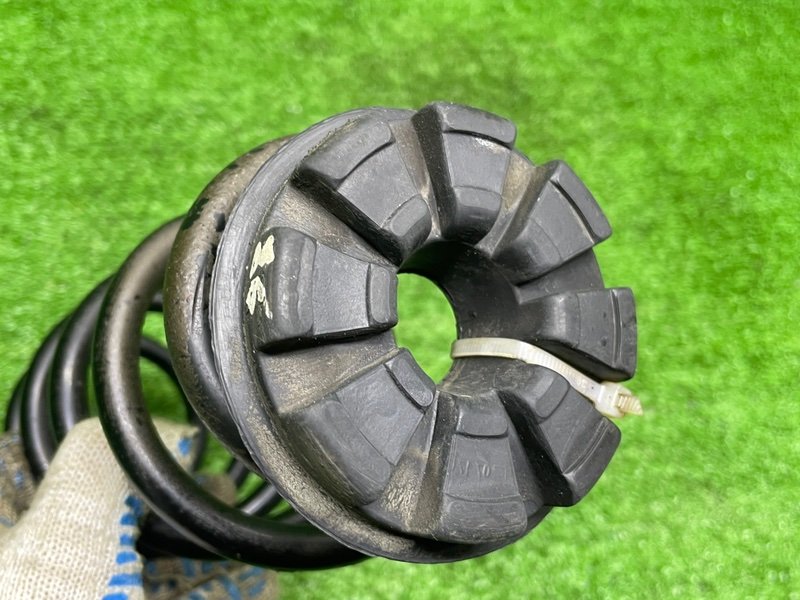 Пружина задняя, 1000 рублей, Москва