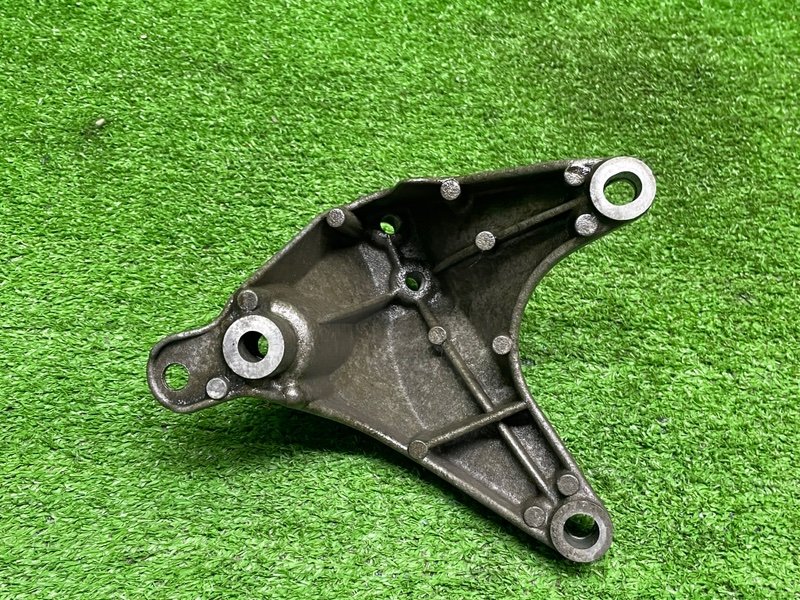 Кронштейн опоры двигателя, 1500 рублей, Москва