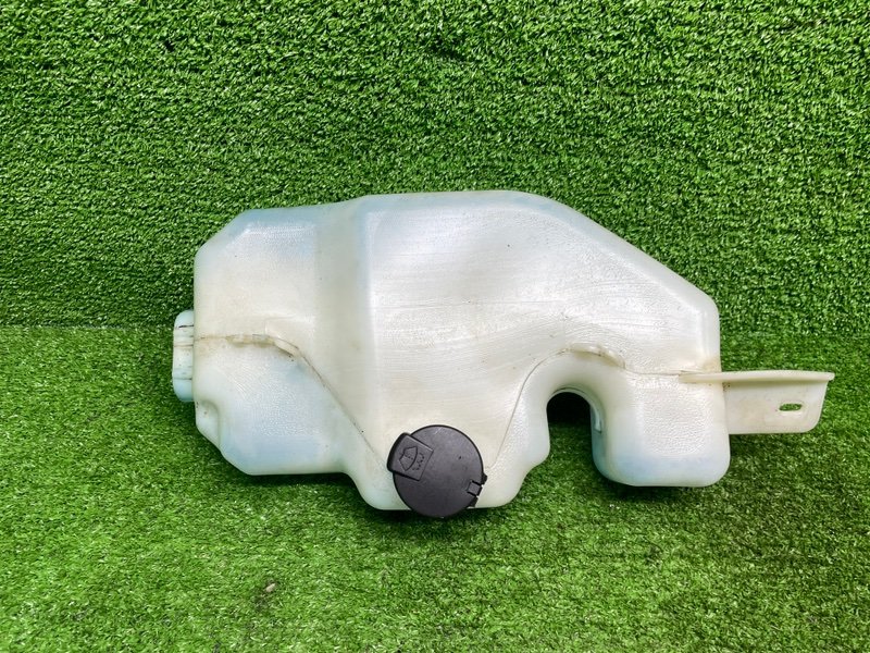 Бачок омывателя лобового стекла, 1000 рублей, Москва