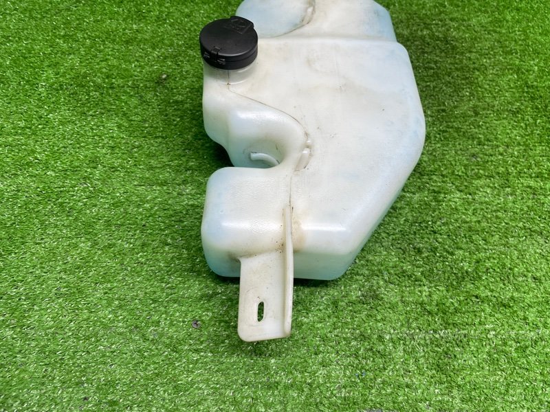 Бачок омывателя лобового стекла, 1000 рублей, Москва