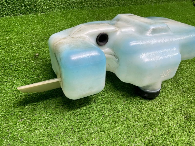 Бачок омывателя лобового стекла, 1000 рублей, Москва