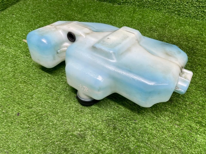 Бачок омывателя лобового стекла, 1000 рублей, Москва