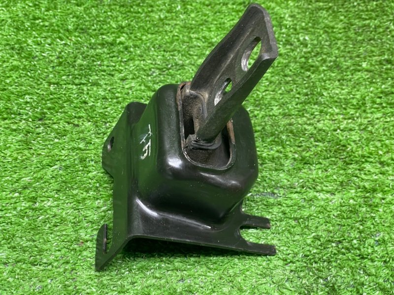 Опора двигателя, 1000 рублей, Москва