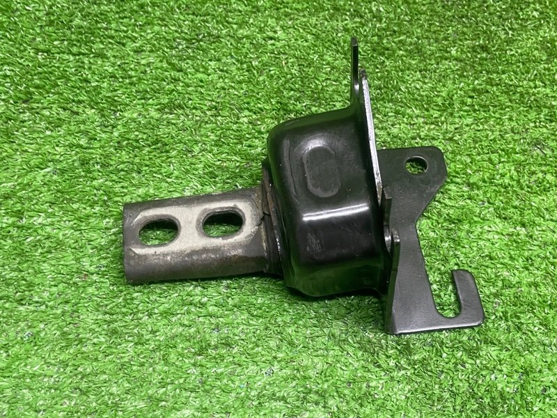 Опора двигателя, 1000 рублей, Москва