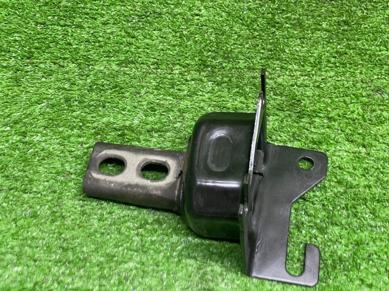 Опора двигателя, 1000 рублей, Москва