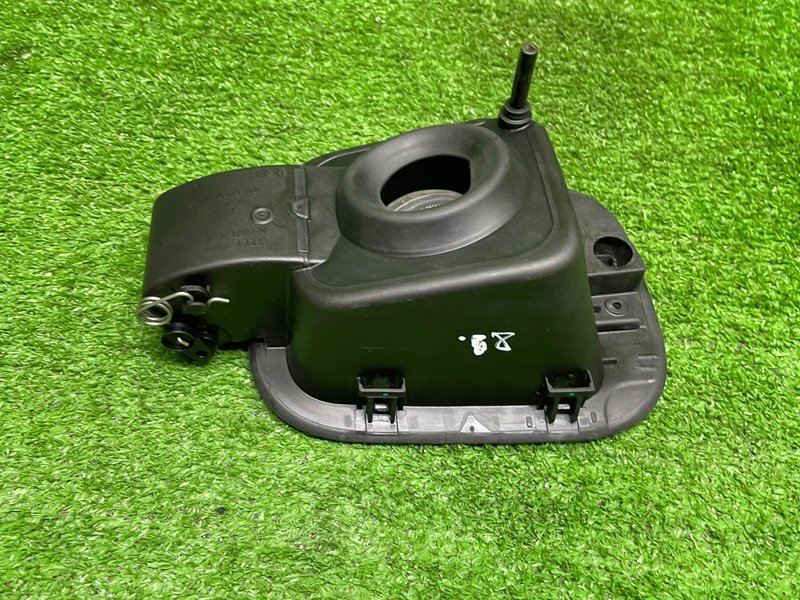 Лючок топливного бака, 3500 рублей, Москва