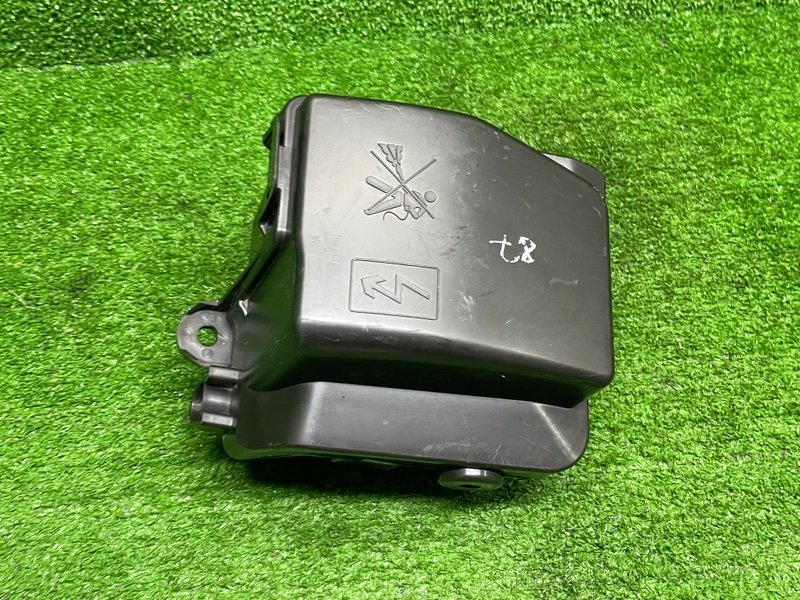 Корпус блока предохранителей, 2000 рублей, Москва