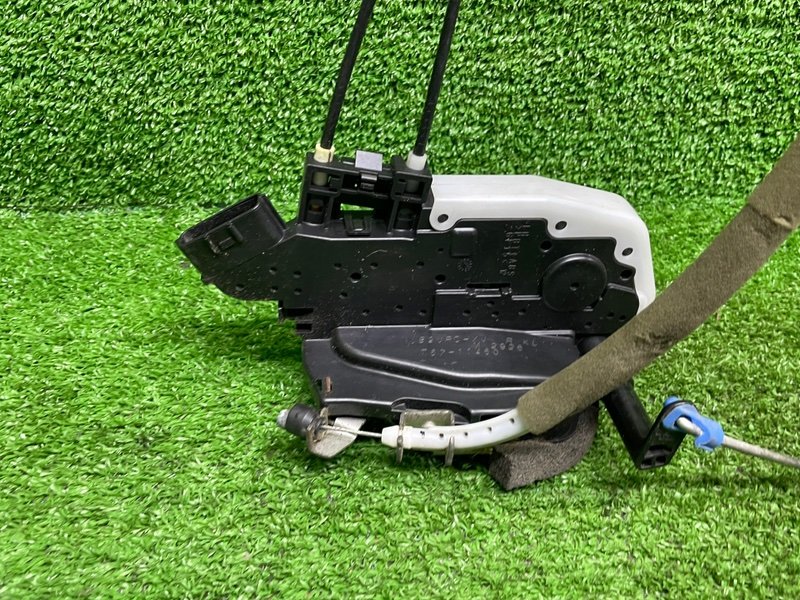 Замок двери передней левой, 2000 рублей, Москва