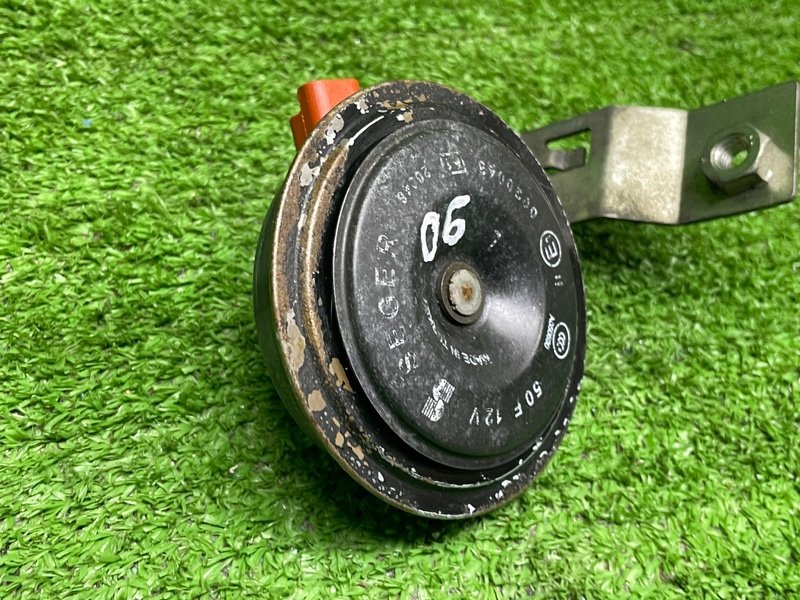 Звуковой сигнал, 800 рублей, Москва