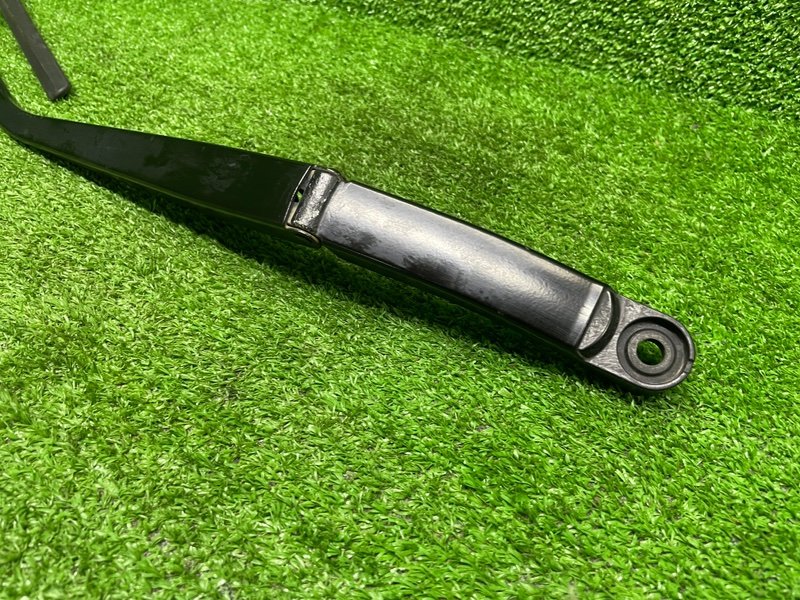 Поводок стеклоочистителя передний, 800 рублей, Москва