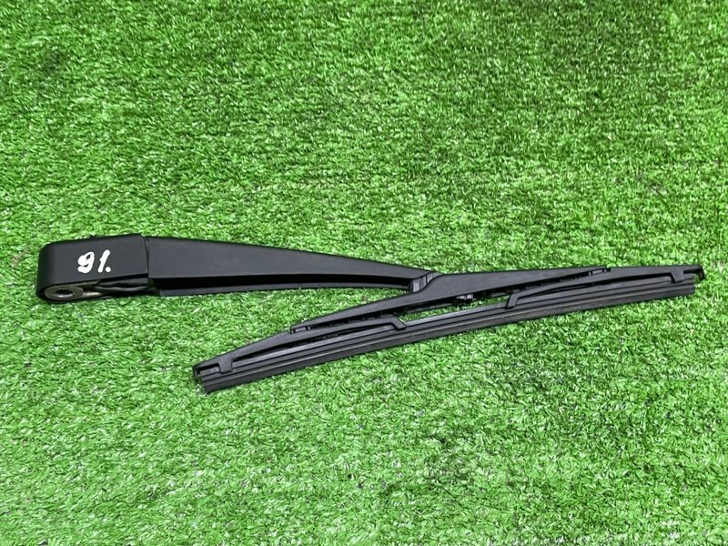 Поводок стеклоочистителя задний, 1500 рублей, Москва