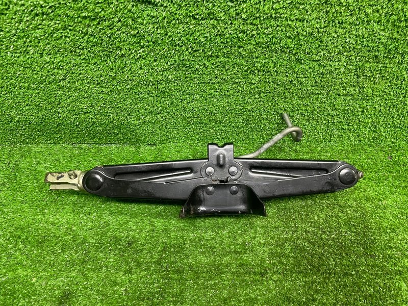 Домкрат, 2000 рублей, Москва