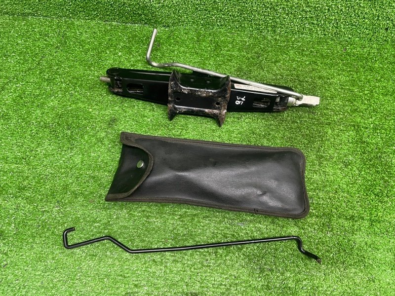 Домкрат, 2000 рублей, Москва