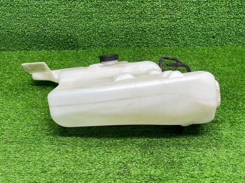 Бачок омывателя лобового стекла, 1050 рублей, Москва