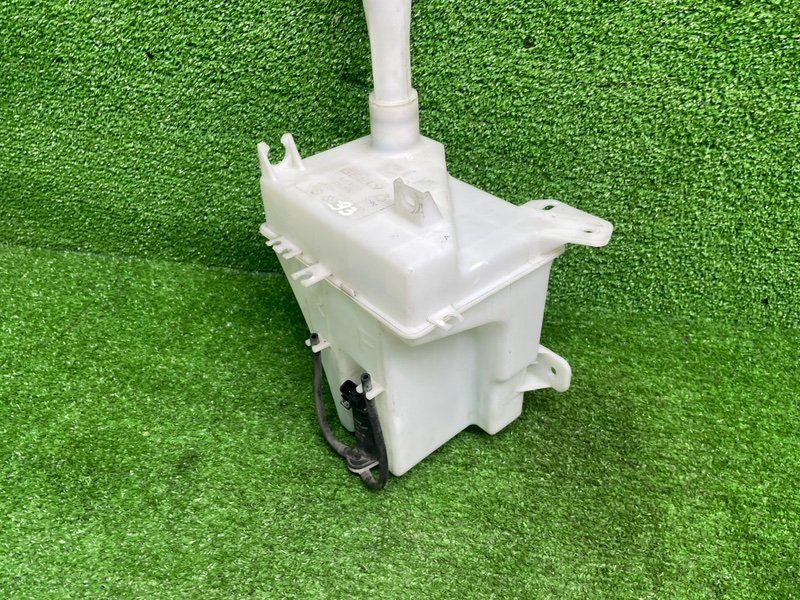 Бачок омывателя лобового стекла, 3500 рублей, Москва