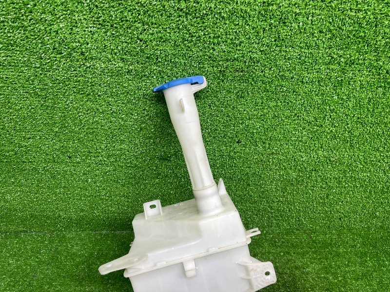 Бачок омывателя лобового стекла, 3500 рублей, Москва