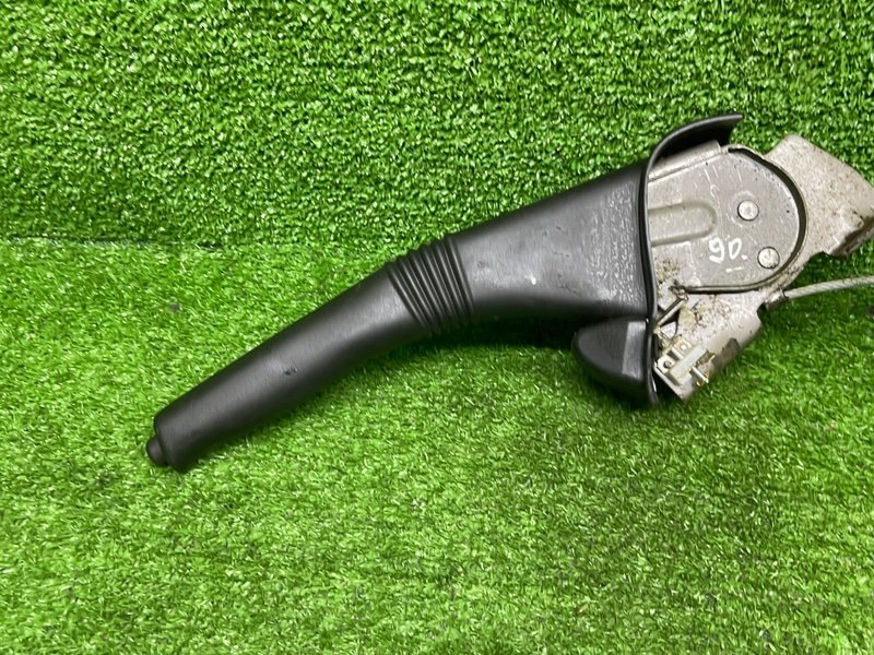 Рычаг стояночного тормоза, 1000 рублей, Москва