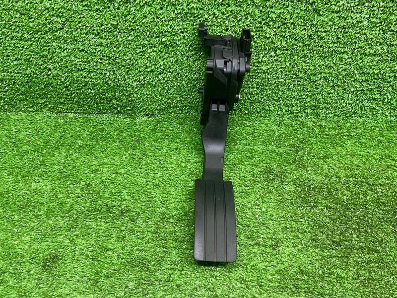 Педаль газа, 1500 рублей, Москва