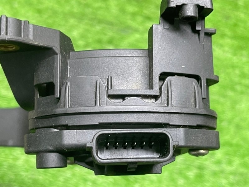 Педаль газа, 1500 рублей, Москва