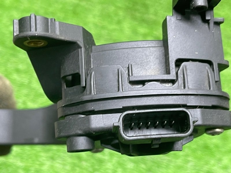 Педаль газа, 1500 рублей, Москва