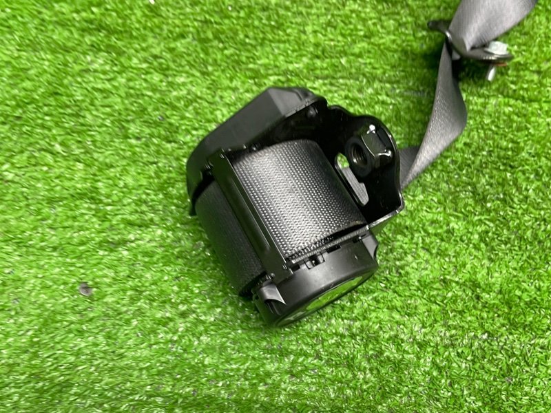 Ремень безопасности, 2000 рублей, Москва