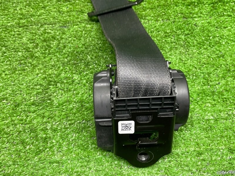 Ремень безопасности, 2000 рублей, Москва