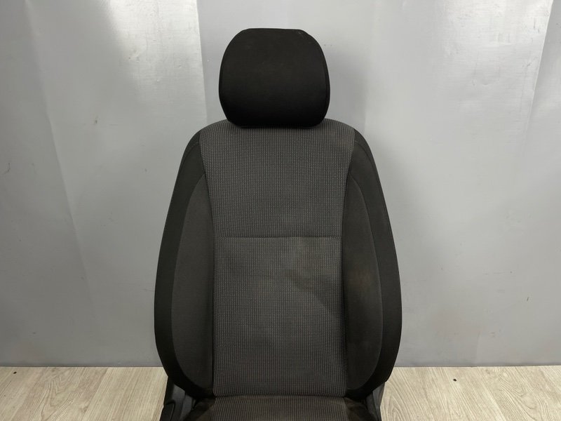 Сиденье переднее правое, 6000 рублей, Москва