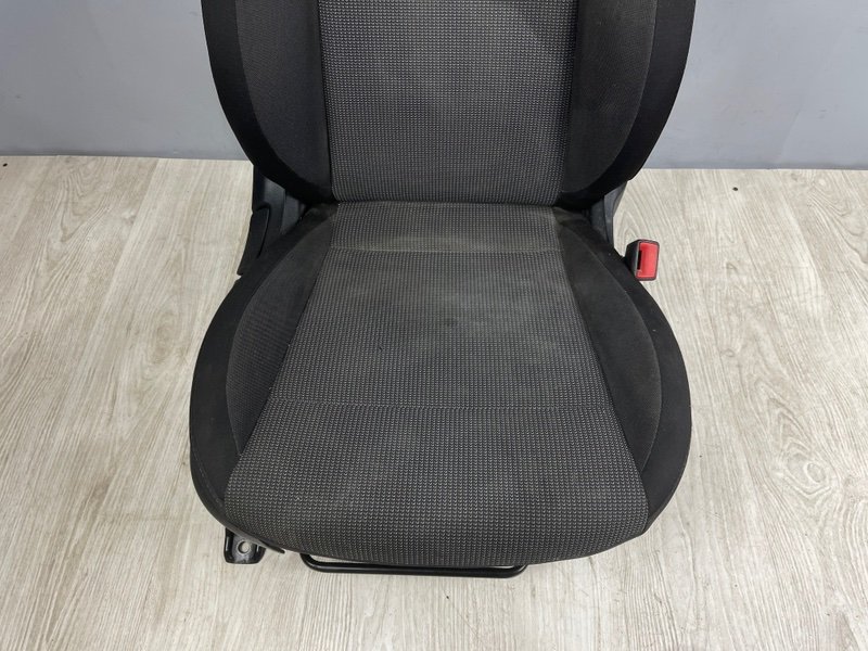 Сиденье переднее правое, 6000 рублей, Москва