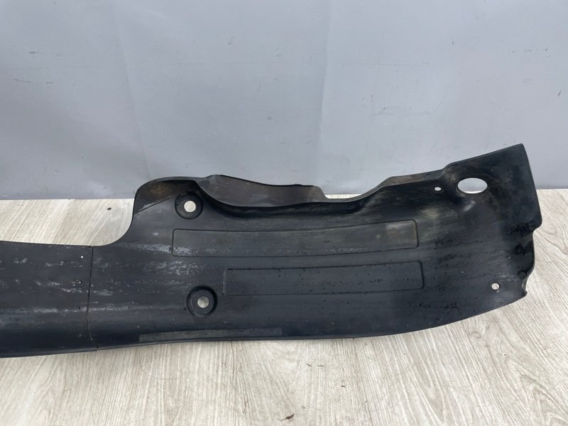 Подкрылок, 1500 рублей, Москва