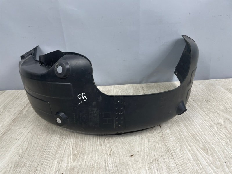 Подкрылок, 1500 рублей, Москва