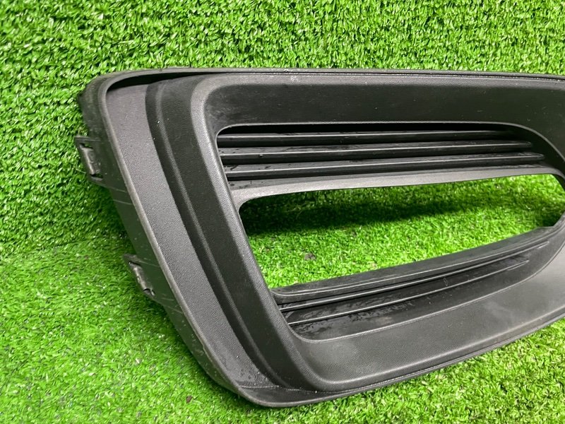 Накладка противотуманной фары, 500 рублей, Москва