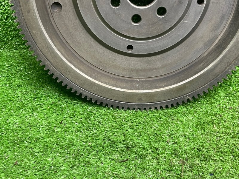 Маховик, 2000 рублей, Москва