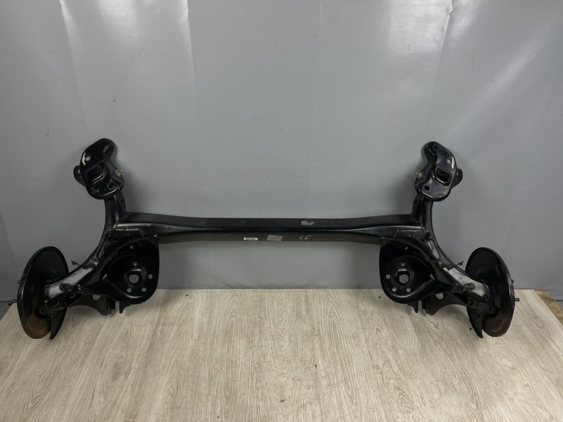 Балка задняя, 29000 рублей, Москва