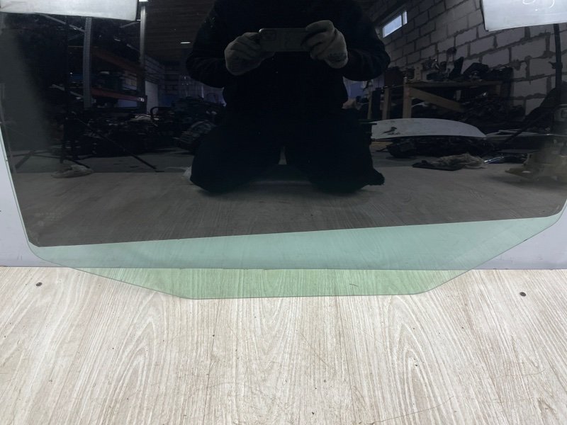 Стекло двери задней левой, 2000 рублей, Москва