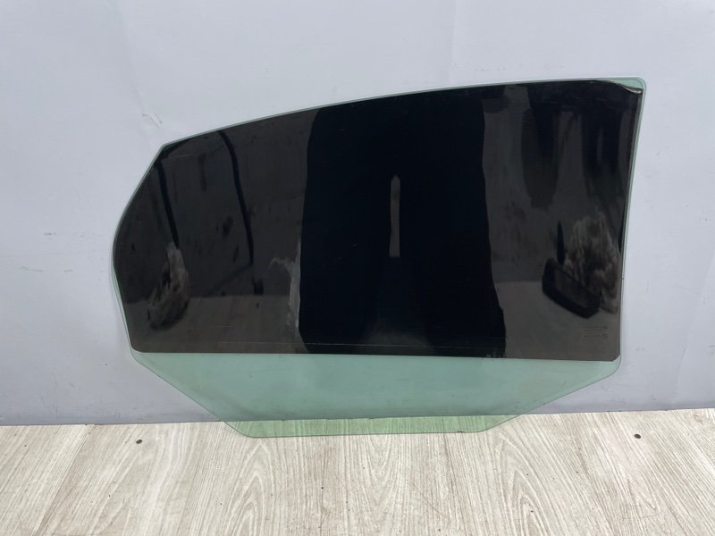 Стекло двери задней левой, 2000 рублей, Москва