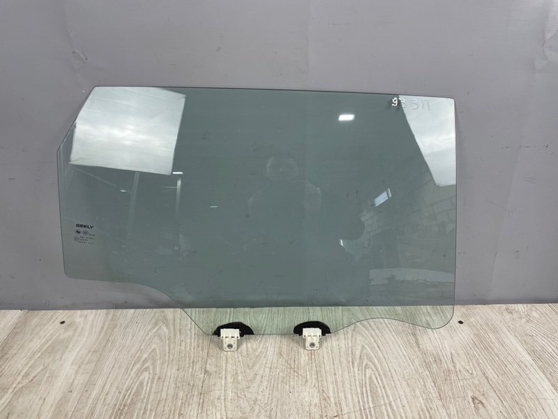 Стекло двери задней правой, 3500 рублей, Москва