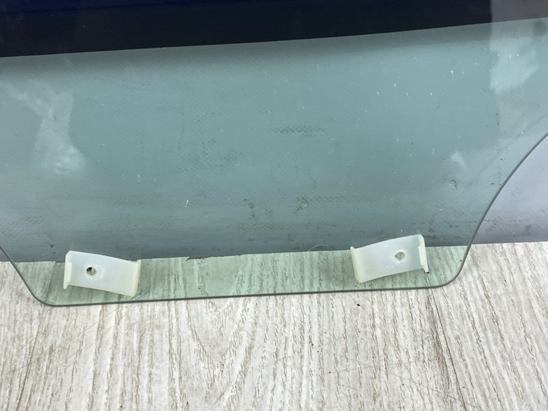 Стекло двери задней правой, 1000 рублей, Москва