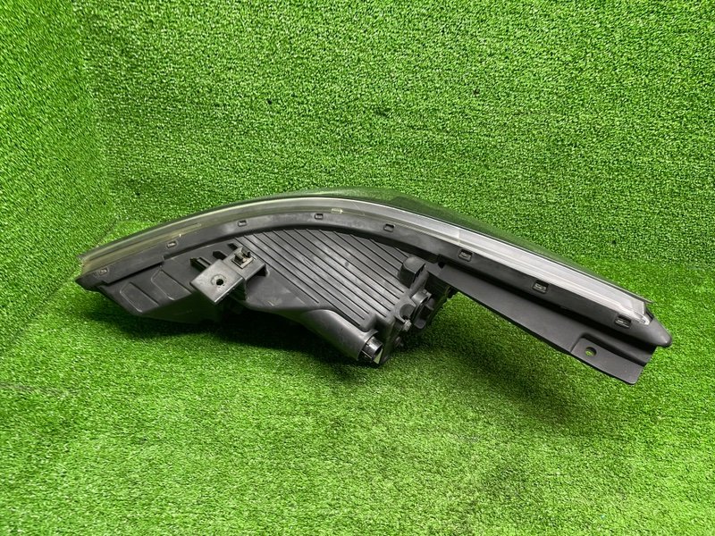 Фара правая, 3000 рублей, Москва