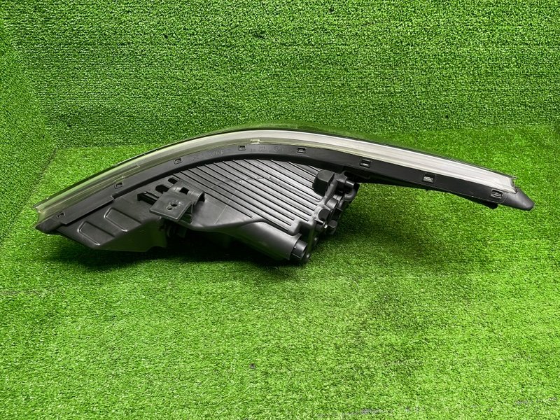 Фара правая, 3000 рублей, Москва