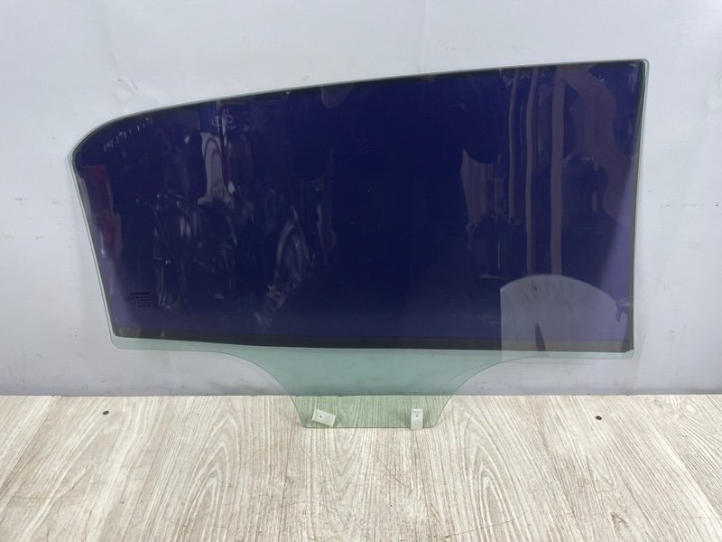 Стекло двери задней левой, 1000 рублей, Москва