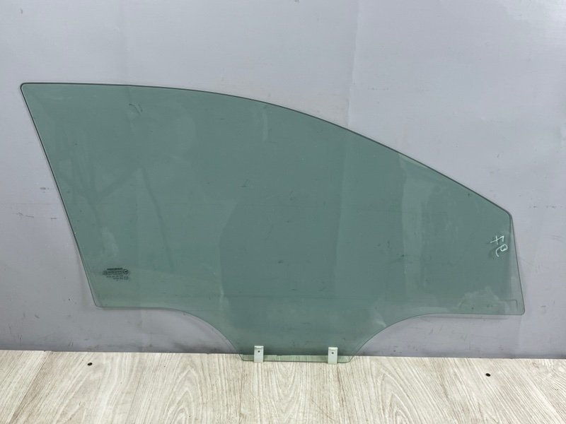 Стекло двери передней левой, 1500 рублей, Москва