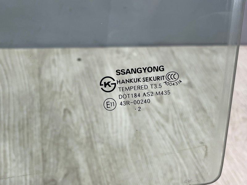 Стекло двери передней левой, 1500 рублей, Москва