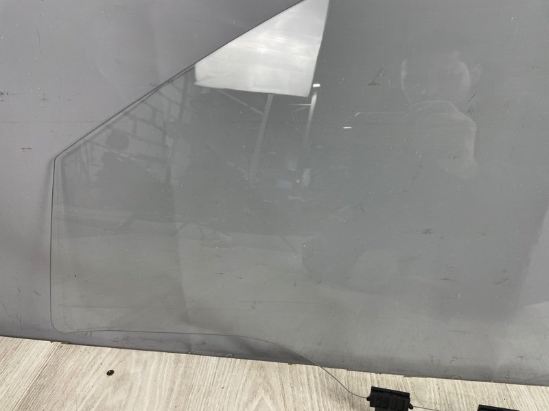 Стекло двери передней левой, 7000 рублей, Москва